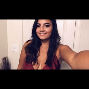 Meet your Posher, Yanitza